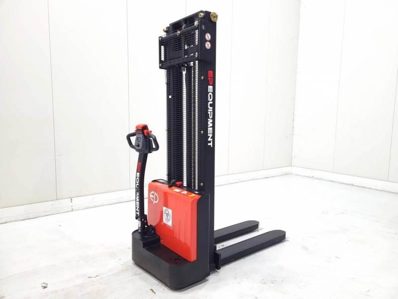 EP EST122 Manual Pallet Stacker