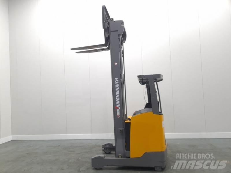 Jungheinrich ETV318 Reach trucks
