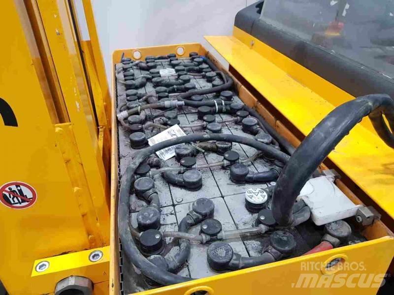 Jungheinrich ETV318 Reach trucks