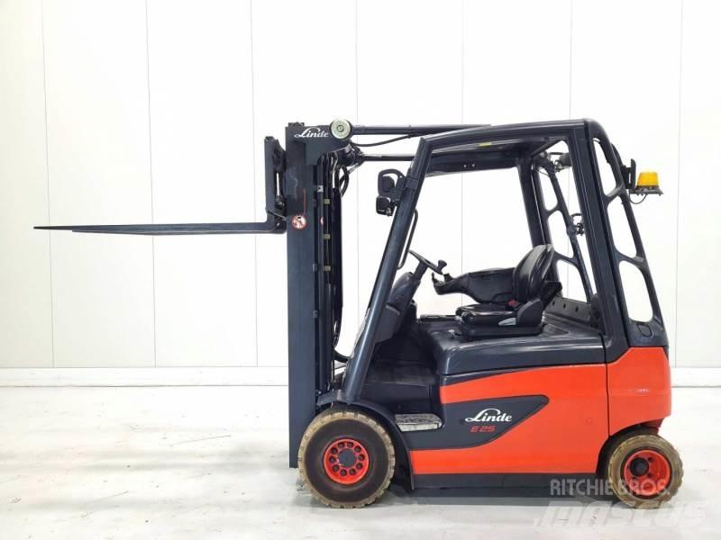 Linde E25-01 Electric Forklifts