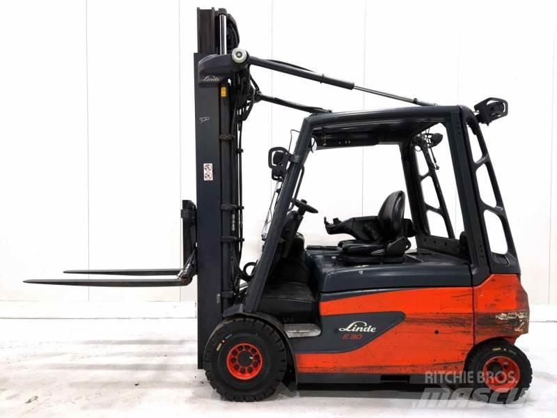 Linde E30L-01 Electric Forklifts