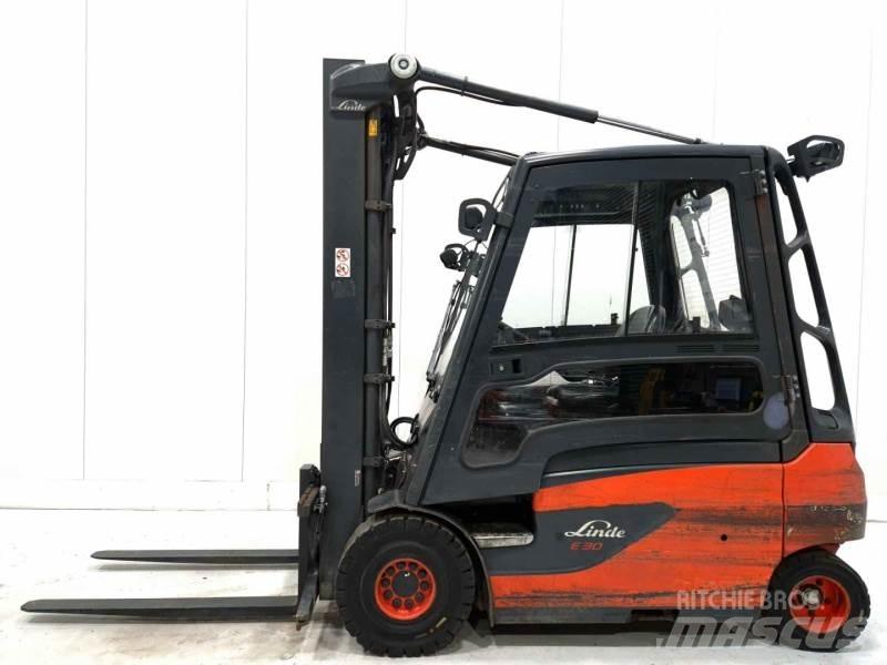 Linde E30L-01 Electric Forklifts