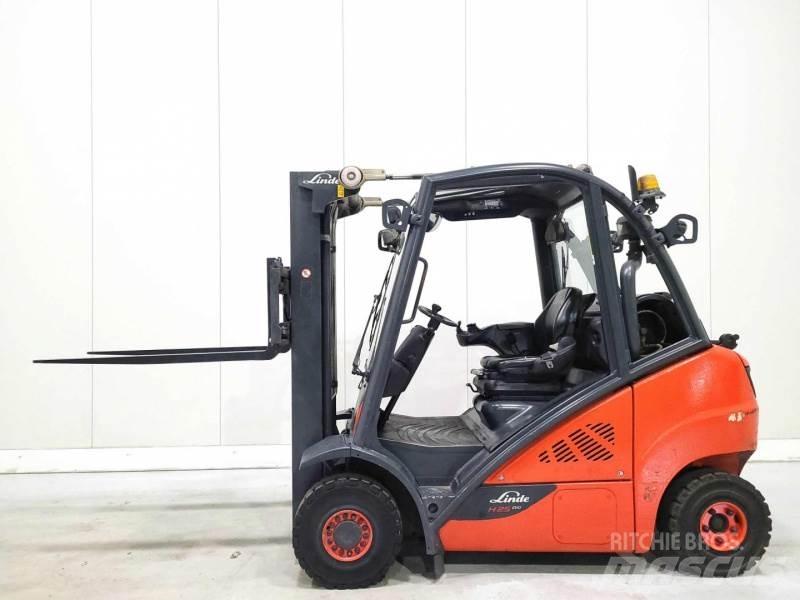 Linde H25T-02 LPG trucks