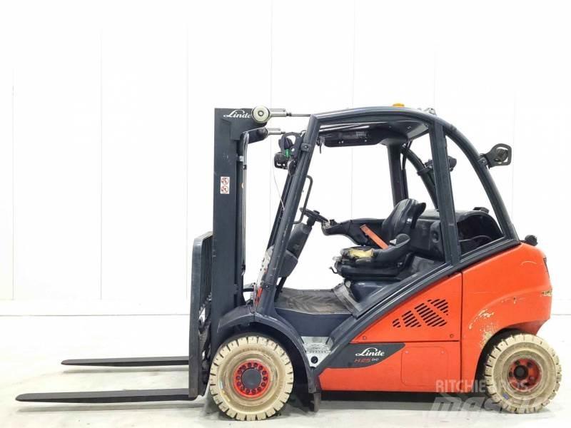 Linde H25T-02 LPG trucks