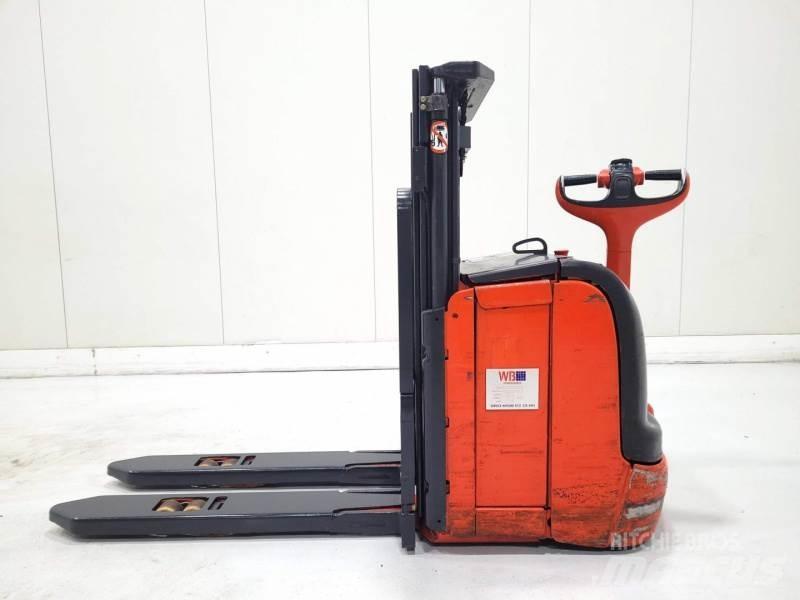 Linde L14 Manual Pallet Stacker
