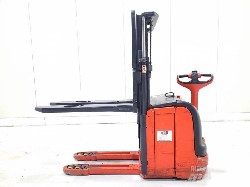 Linde L14 Manual Pallet Stacker