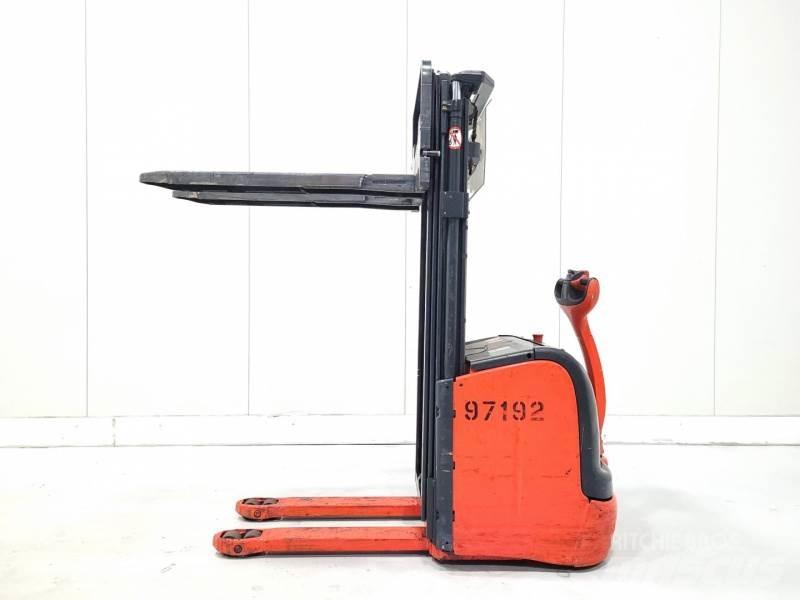 Linde L14 Manual Pallet Stacker