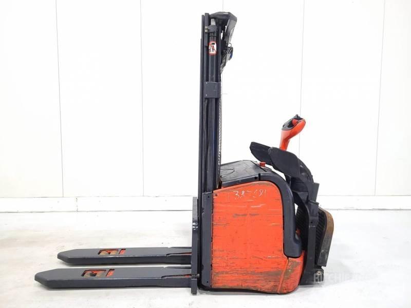 Linde L14 AP Manual Pallet Stacker