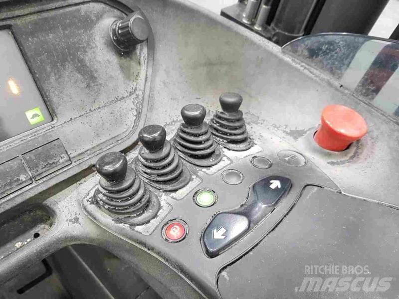 Linde R14 Reach trucks