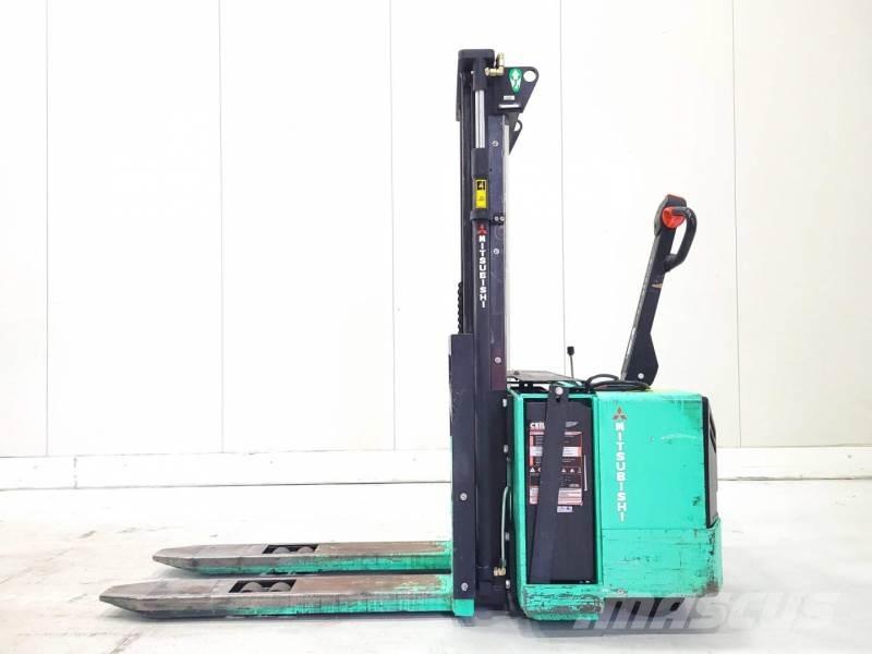 Mitsubishi SB12P Manual Pallet Stacker