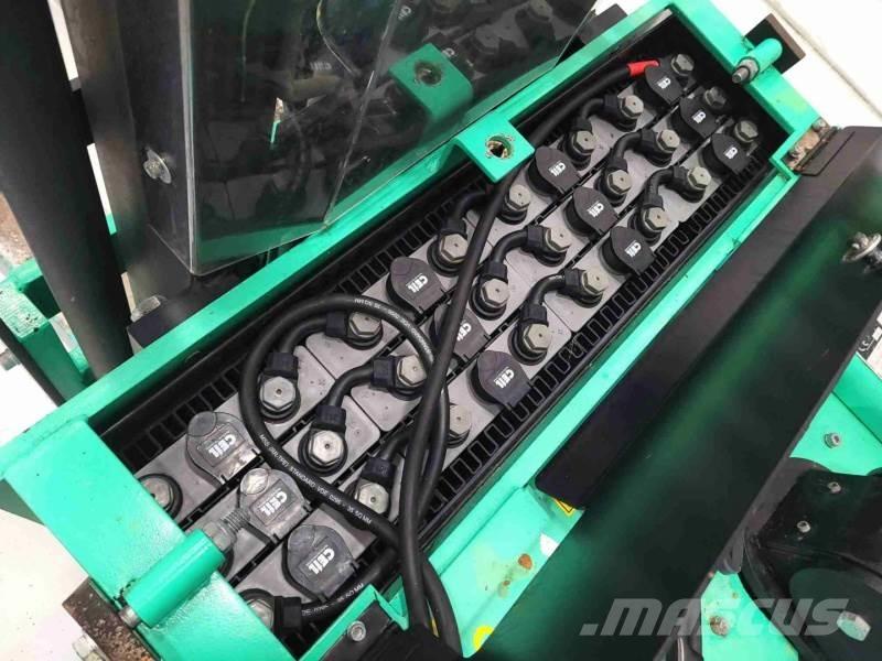 Mitsubishi SB12P Manual Pallet Stacker