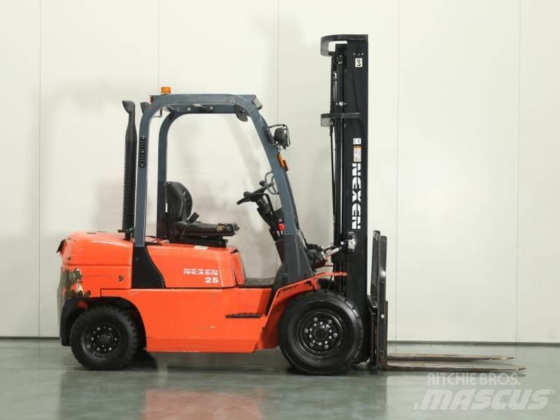 Nexen FDR25 Diesel Forklifts