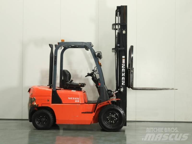 Nexen FDR25 Diesel Forklifts