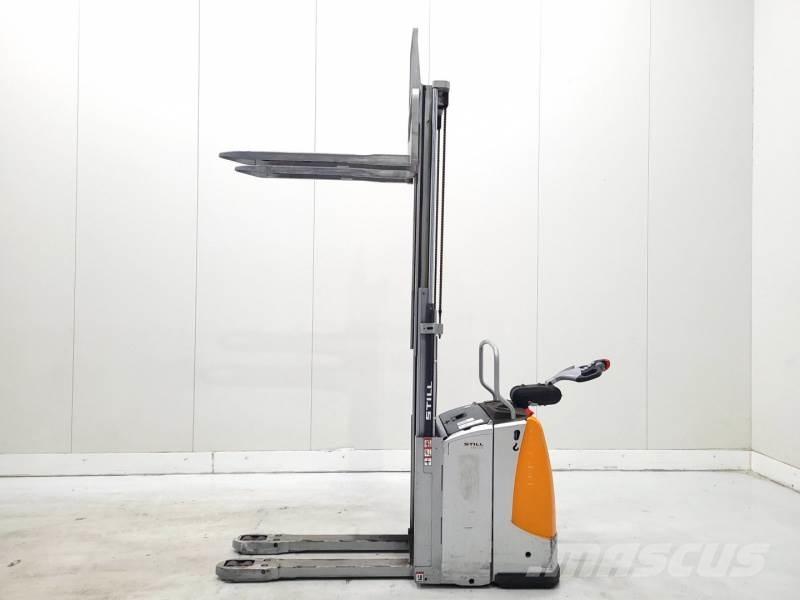 Still EXD20 Manual Pallet Stacker