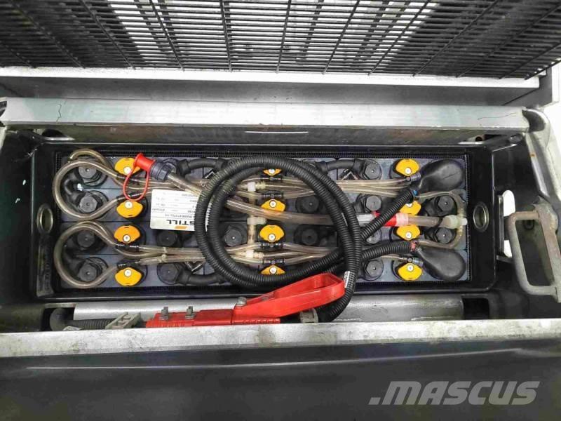 Still EXD20 Manual Pallet Stacker