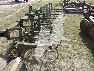 Baker 6R Cultivators