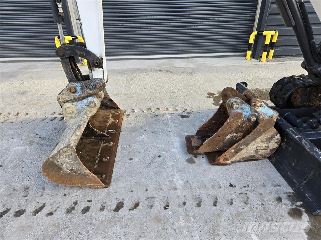 Bobcat E27 Mini Excavators <7t (Mini Diggers)