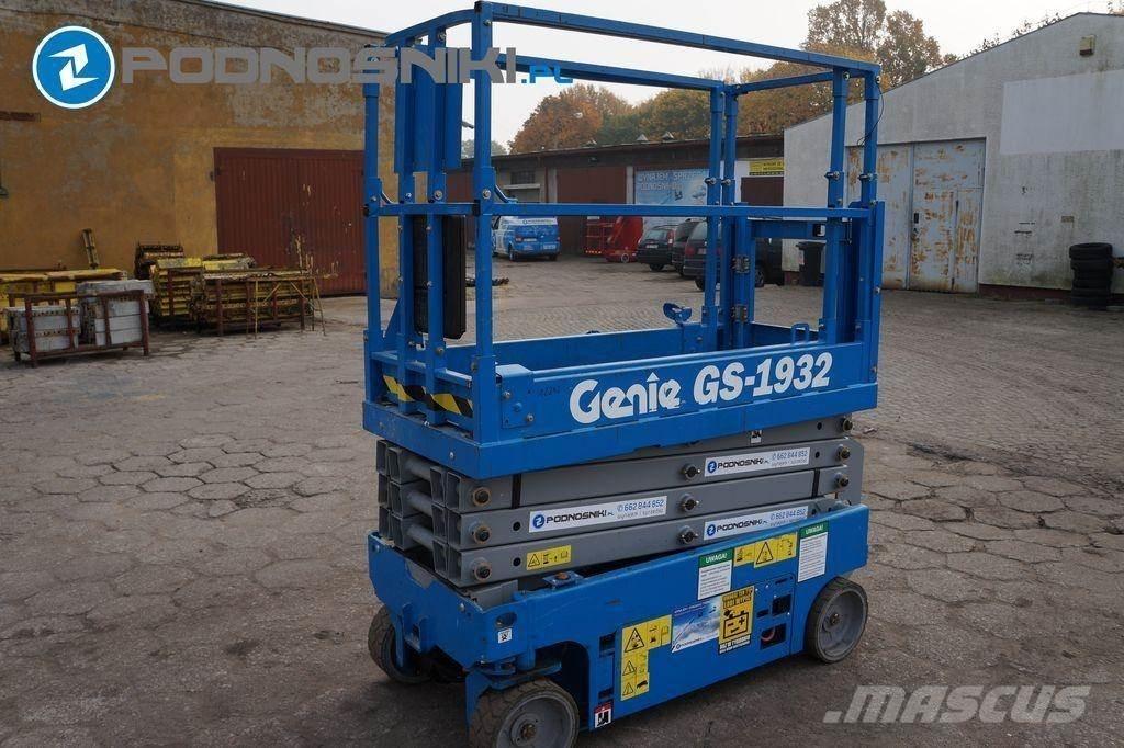 Genie 1932 Scissor Lifts