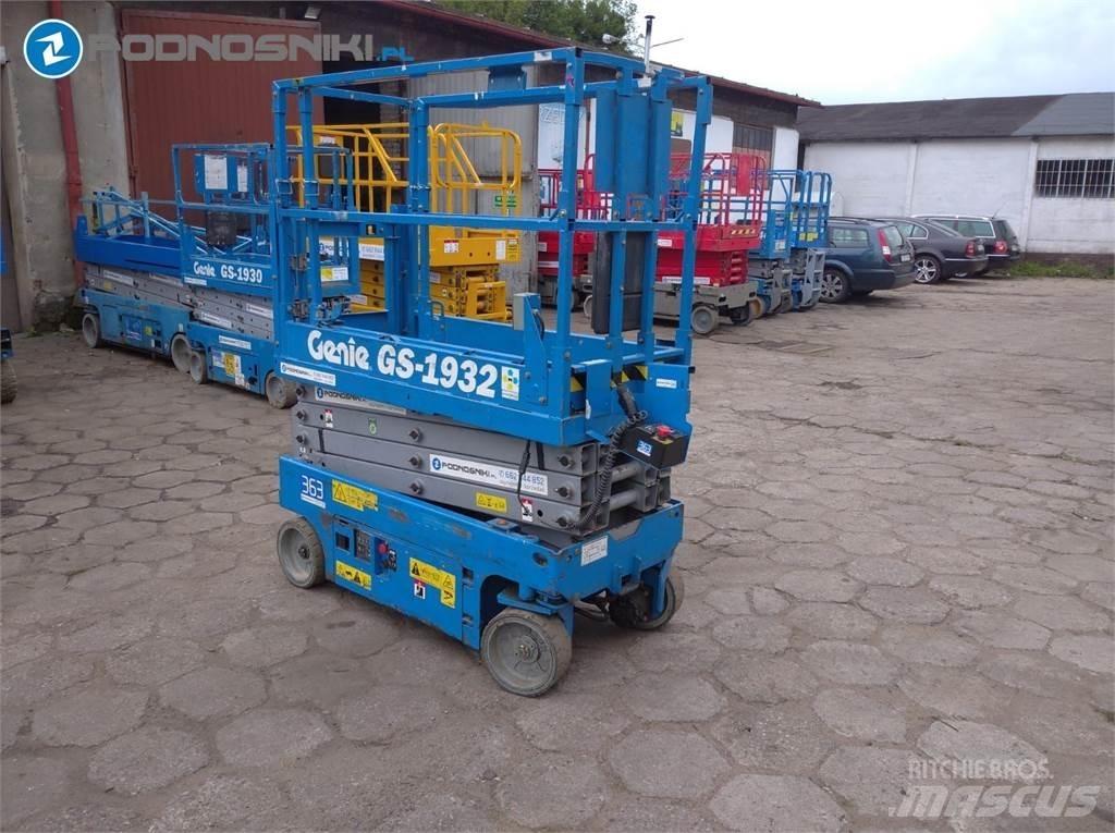 Genie 3219 Scissor lifts