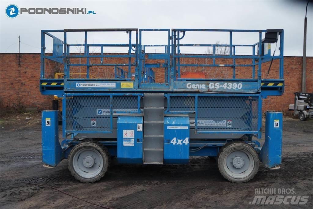 Genie 4390 Scissor lifts