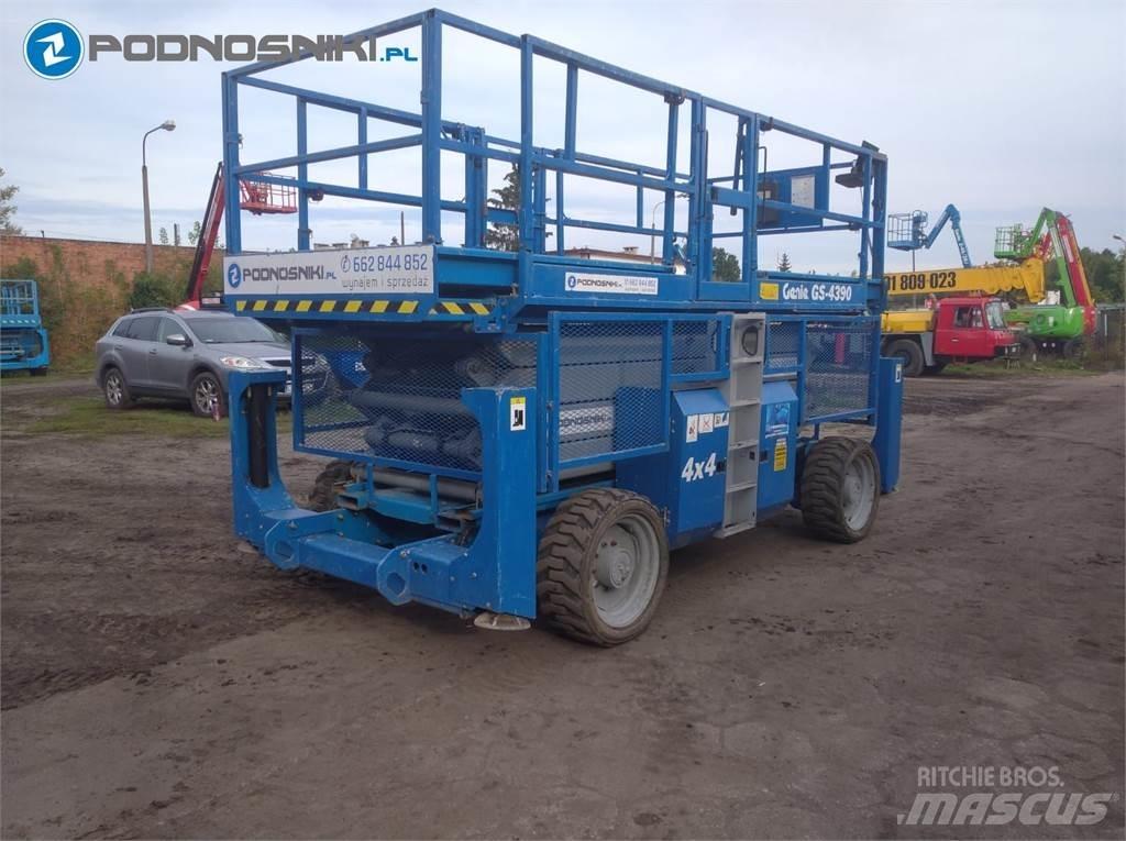 Genie 4390 Scissor Lifts