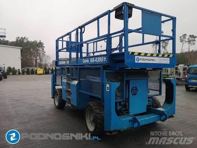 Genie GS-4390 Scissor Lifts