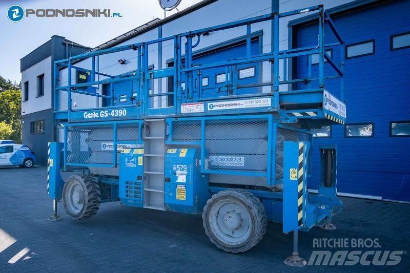 Genie GS-4390 Scissor Lifts