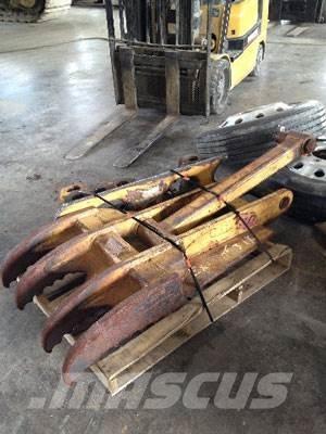 CAT 320C/DL Thumb Other