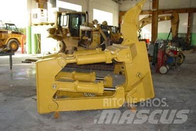 CAT D8T /D8R Ripper, S/S Other