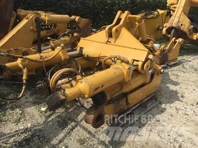 CAT D8T Ripper, S/S Other
