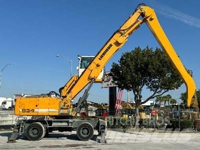 Liebherr A934C Waste / Industry Handlers