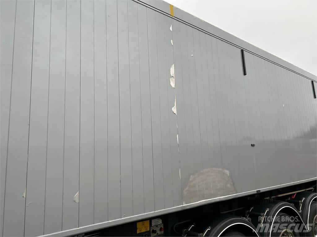 AMT 4-aks 60m3 Grain / Hopper / Tipper Trailers