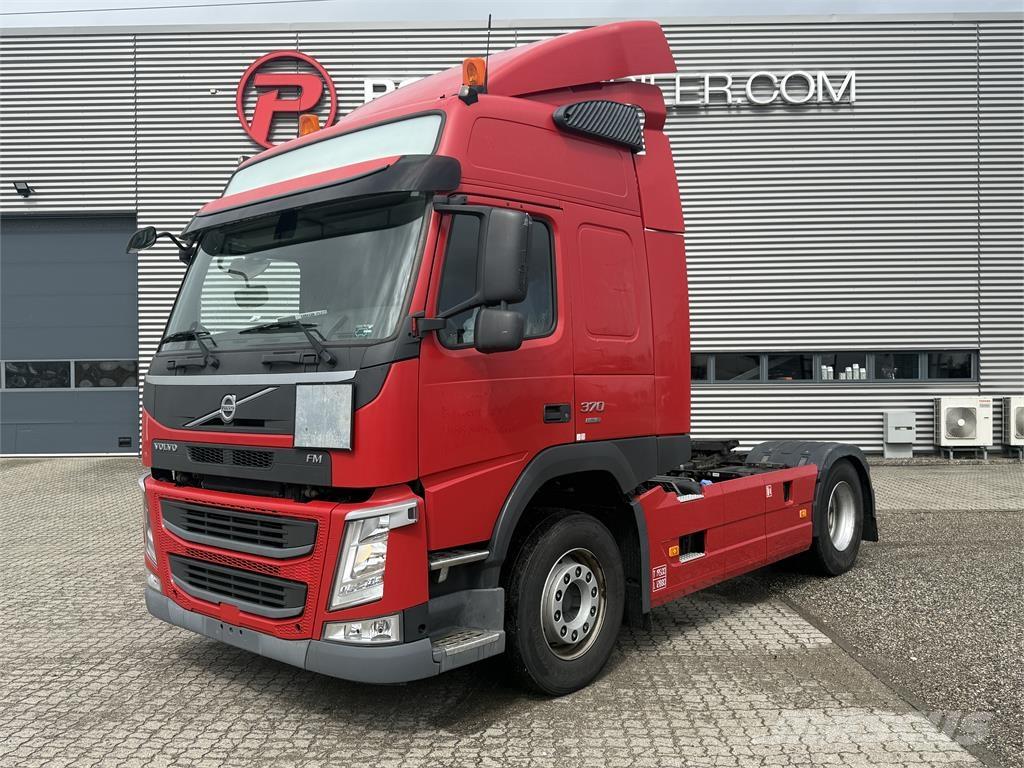 Volvo FM370 Conventional Trucks / Tractor Trucks
