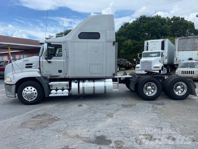 Mack CXU613 Conventional Trucks / Tractor Trucks