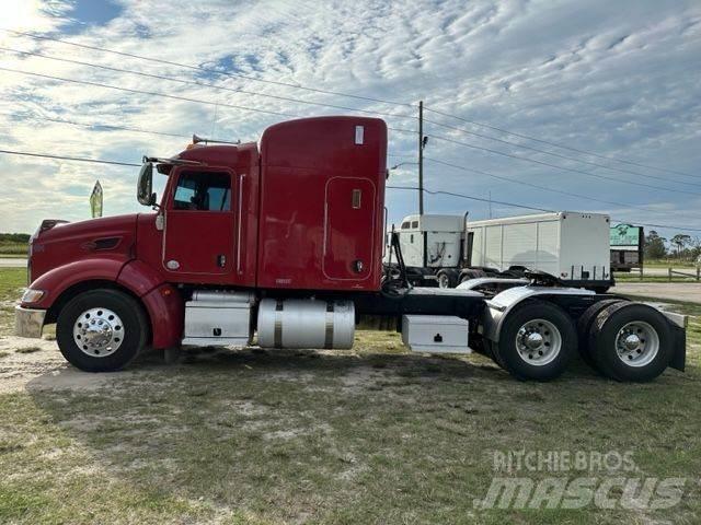 Peterbilt 384 Conventional Trucks / Tractor Trucks