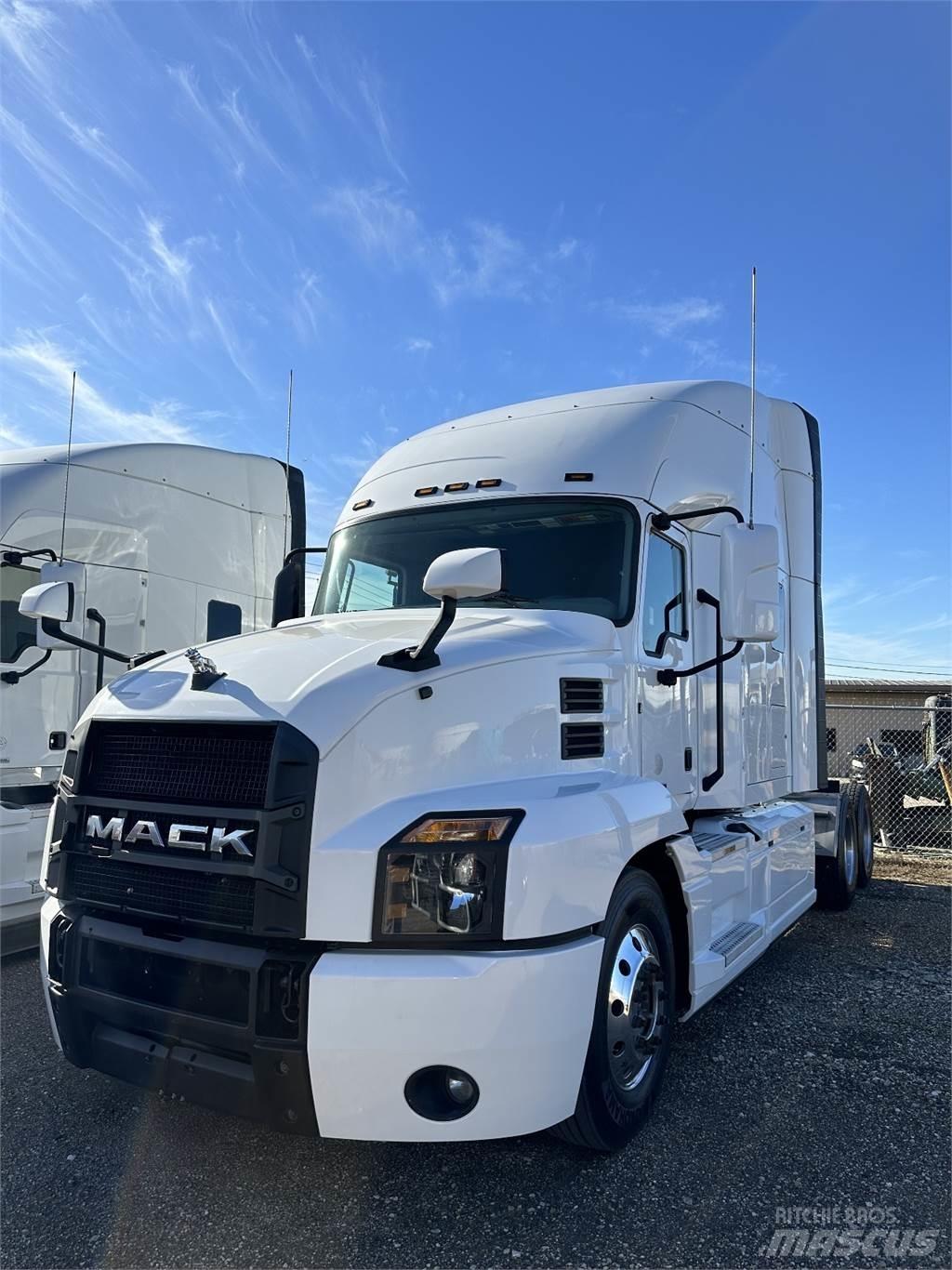 Mack ANTHEM Conventional Trucks / Tractor Trucks