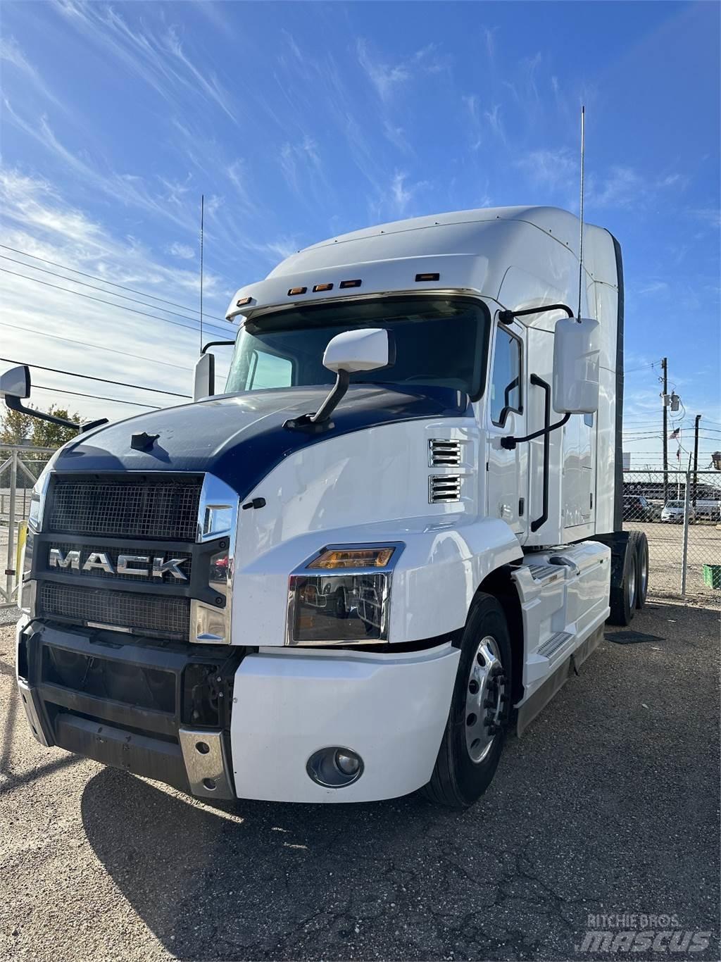 Mack ANTHEM Conventional Trucks / Tractor Trucks
