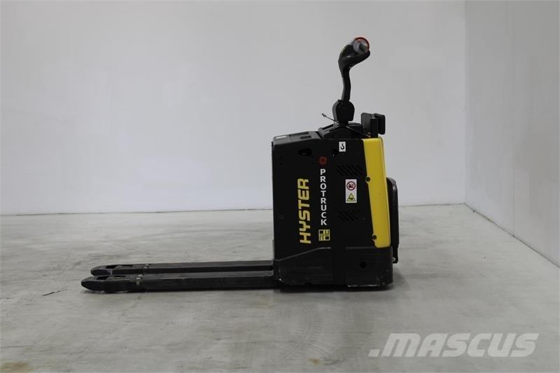 Hyster P2.0S Low lifter with platform