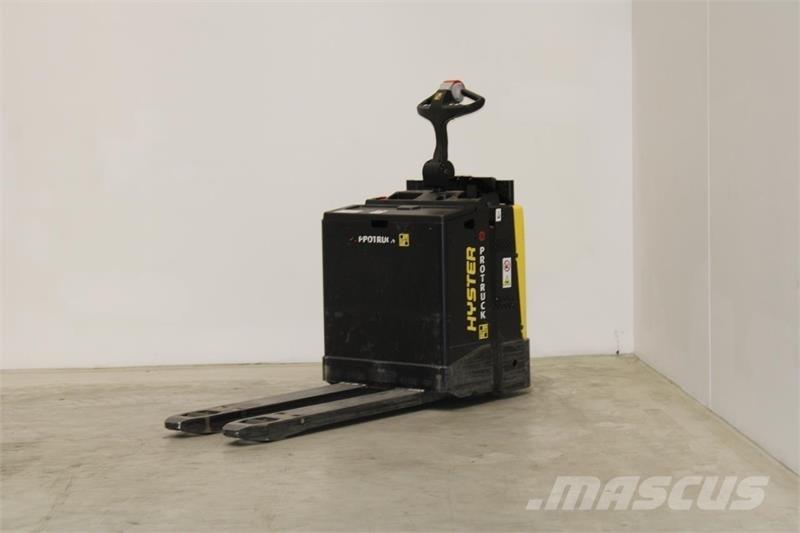 Hyster P2.0S Low lifter with platform