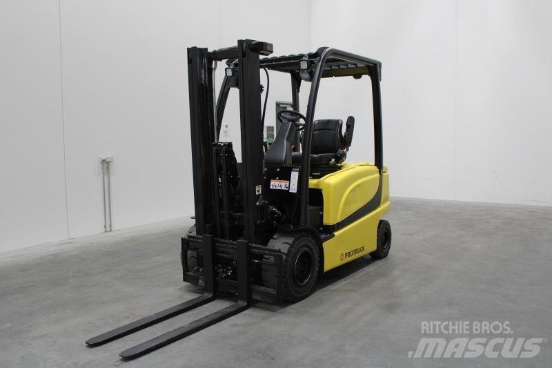 Yale ERP25VL Electric Forklifts