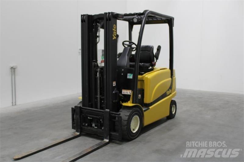 Yale ERP25VL Electric Forklifts