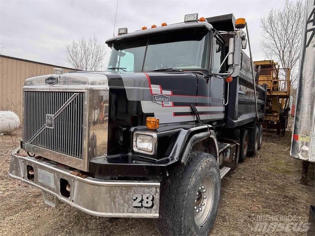 Volvo  Dump Trucks