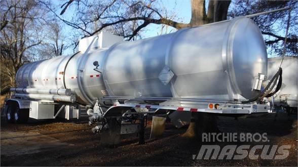 Polar ACX8 8,400 Tanker Trailers