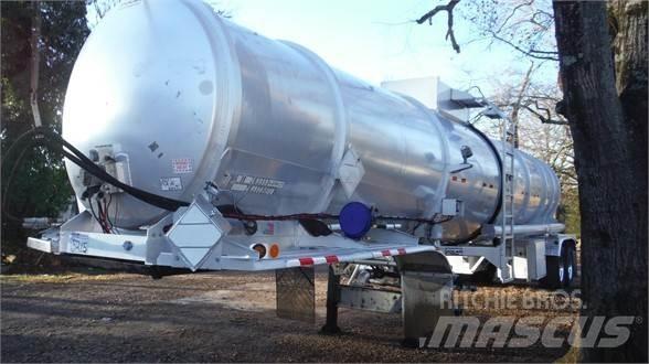 Polar ACX8 8,400 Tanker Trailers