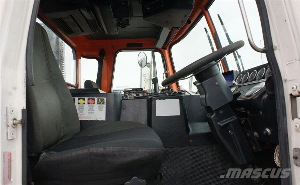 Autocar ACX64 Garbage Trucks / Recycling Trucks