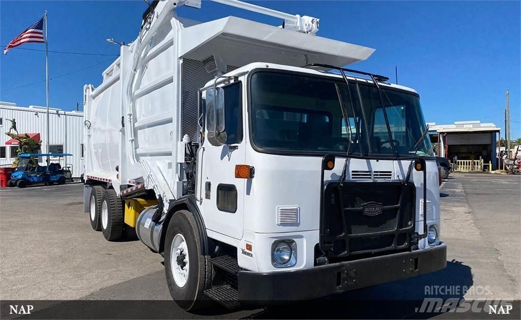 Autocar ACX64 Garbage Trucks / Recycling Trucks