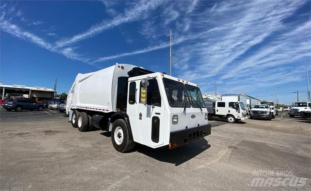 CCC LET2 Garbage Trucks / Recycling Trucks