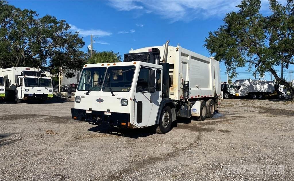 CCC LET2 Garbage Trucks / Recycling Trucks