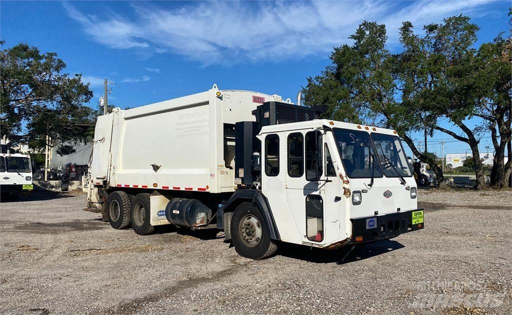 CCC LET2 Garbage Trucks / Recycling Trucks