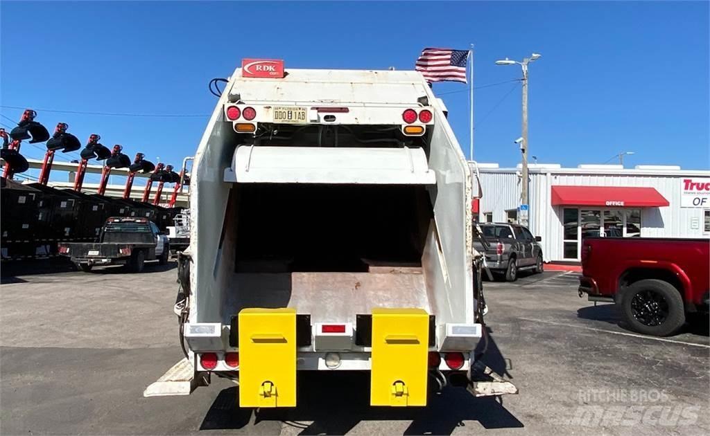Mack LE613 Garbage Trucks / Recycling Trucks